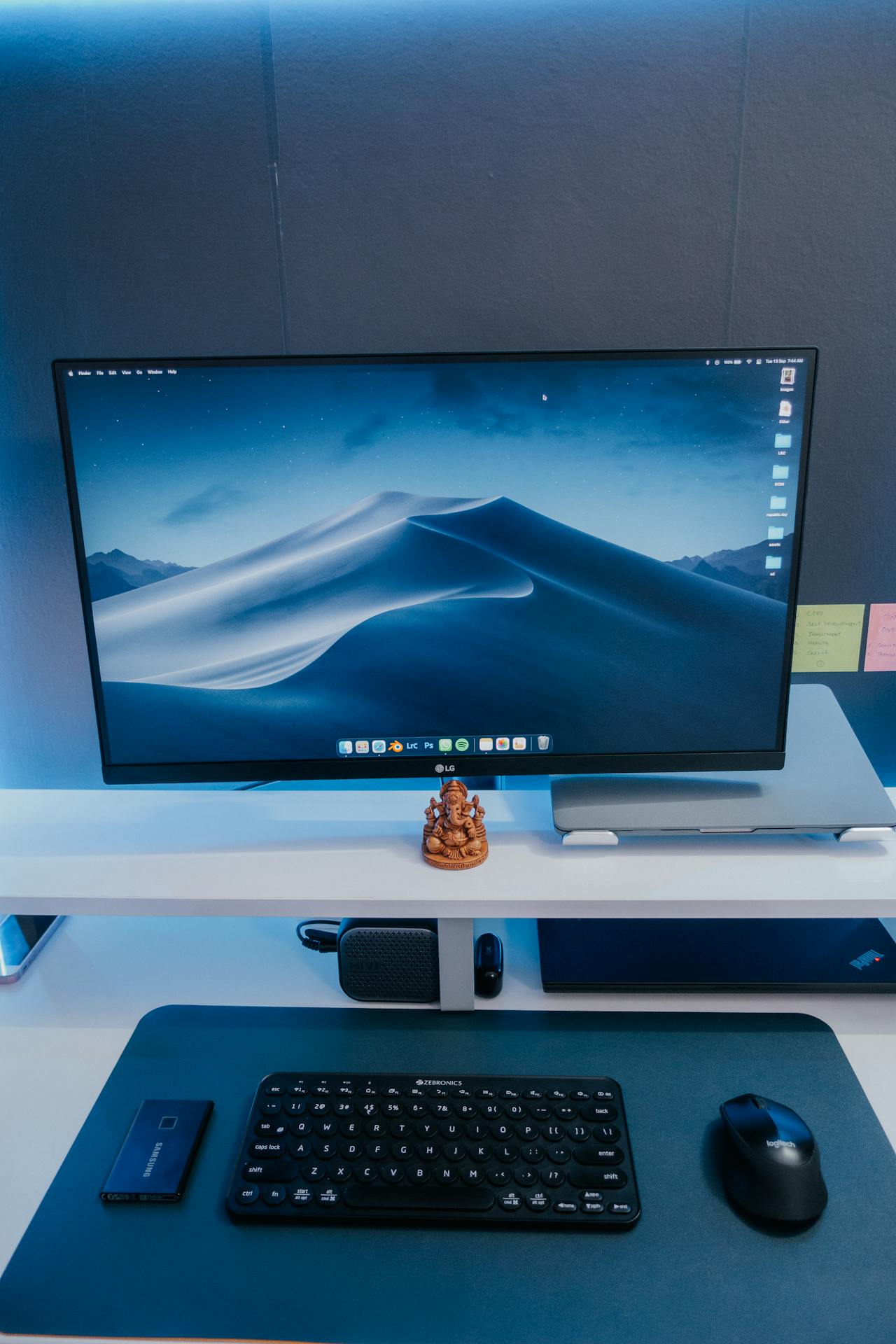 is there a free version of elevenlabs