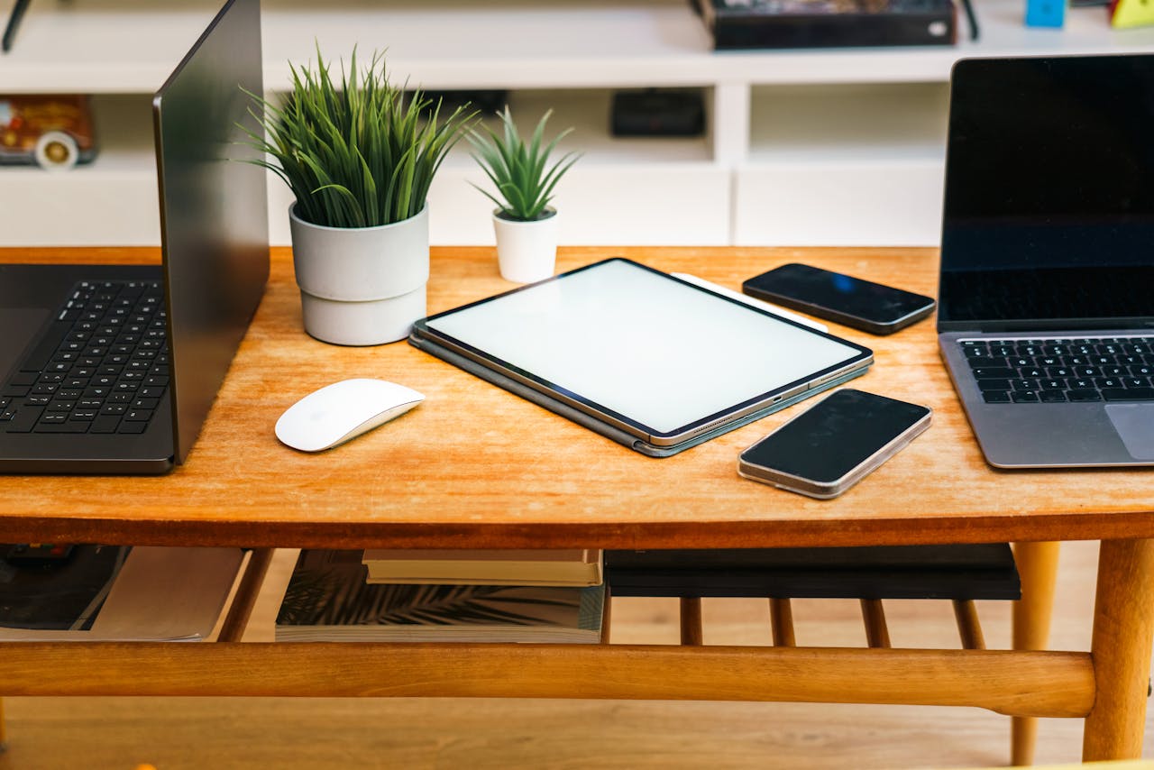 is mistral better than gpt