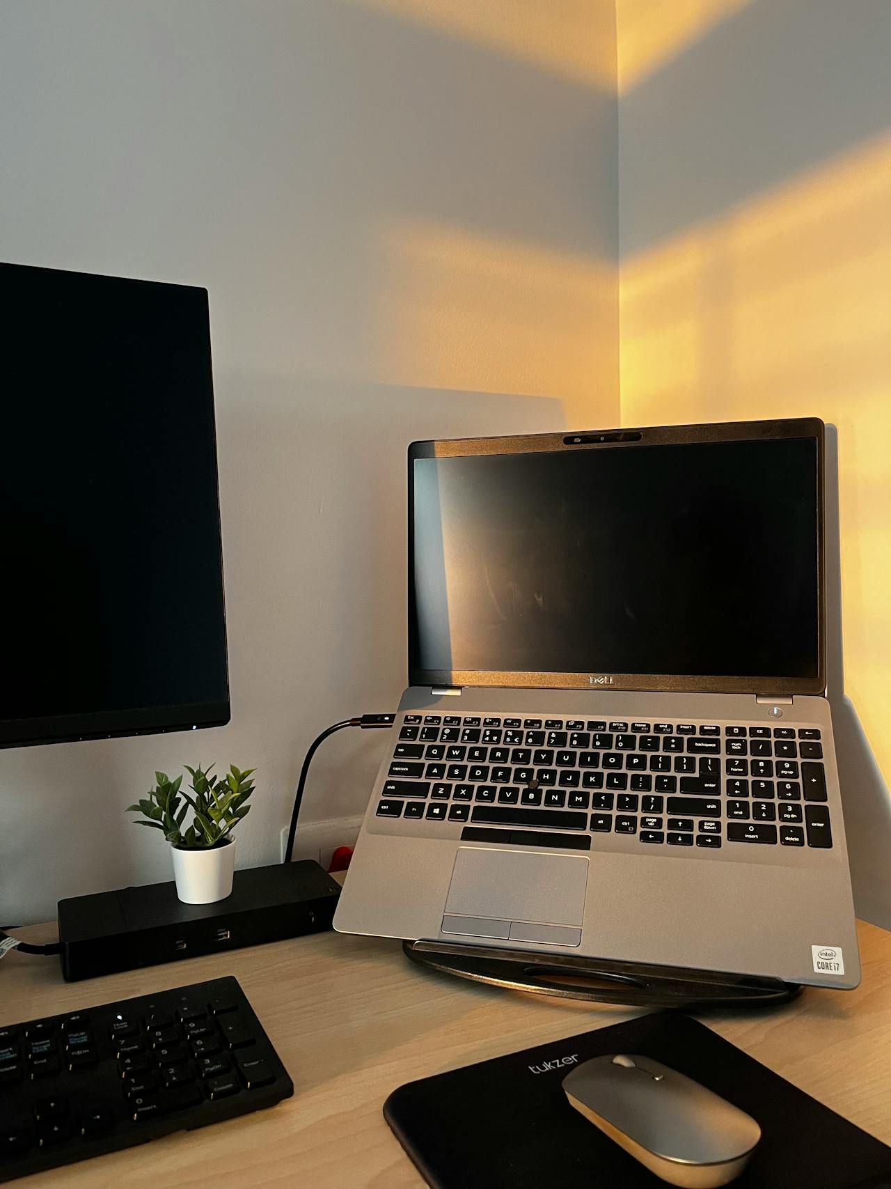 can zapier read emails